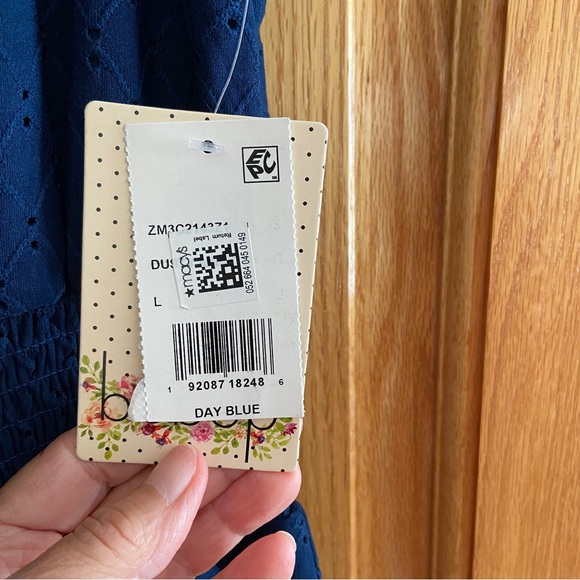 BEBOP Navy Tie Sleeveless Eyelet Fit + Flare lined dress -NWT -Size L (Large) - Picture 7 of 12